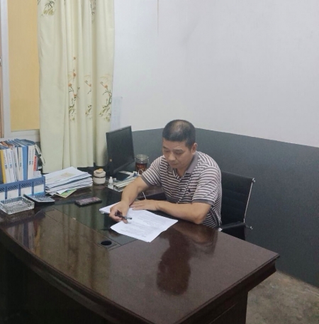 生产的守护者 员工的贴心人(肖方荣)